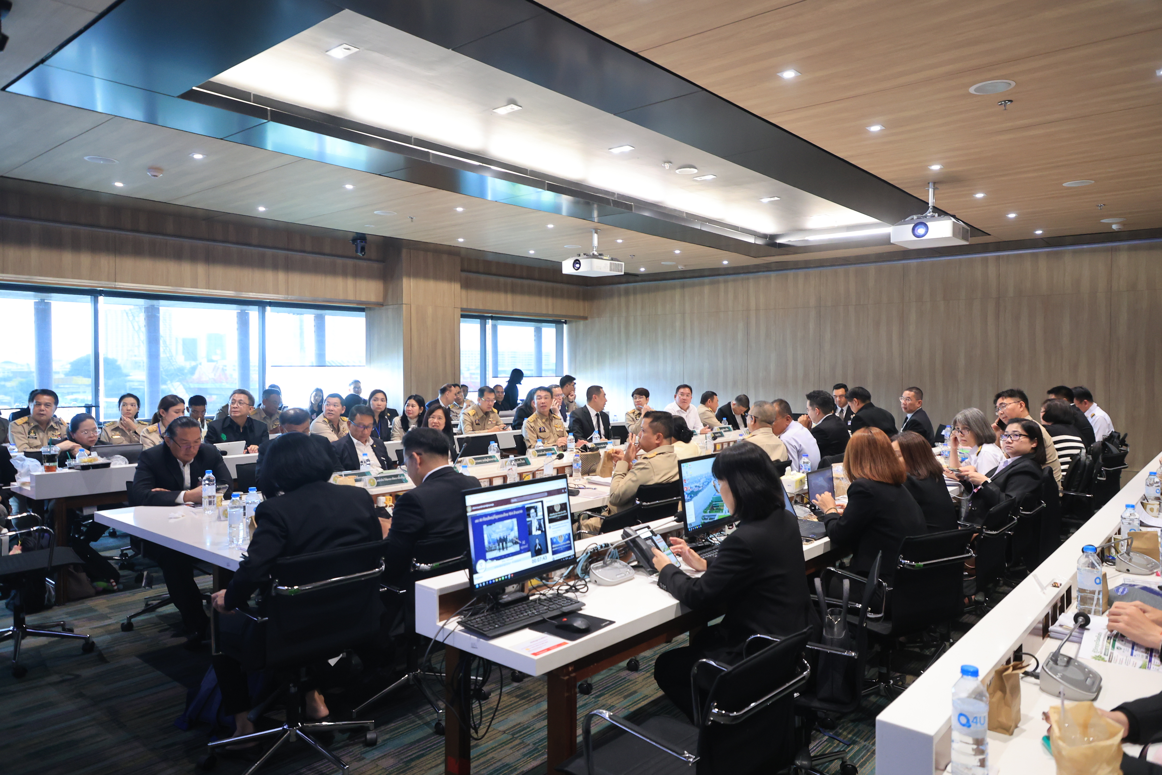title - ส.ป.ก. ร่วมประชุมหลักเกณฑ์พิจารณากลั่นกรองแผนงาน/โครงการ ภายใต้พระราชกำหนดให้อำนาจกระทรวงการคลังกู้เงินเพื่อแก้ไขปัญหาผลกระทบจากสถานการณ์วิกฤตด้านพลังงาน และสร้างการเปลี่ยนผ่านด้านพลังงานของประเทศ พ.ศ. 2569
